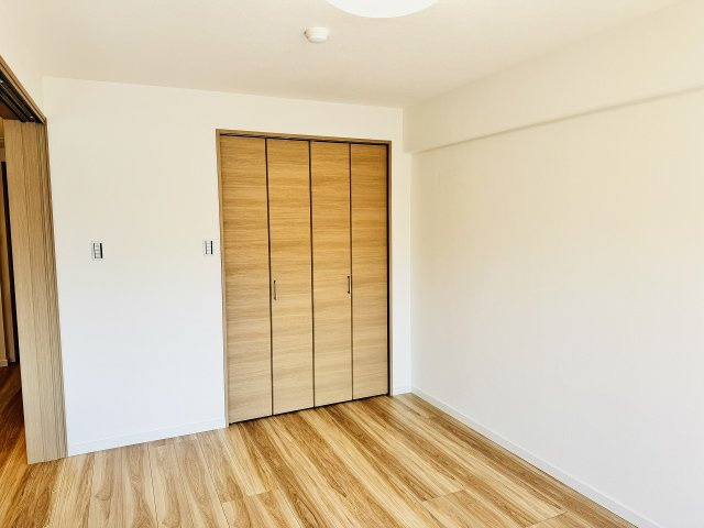 ライオンズマンション南大沢の収納|～収納力の高いクローゼット完備～