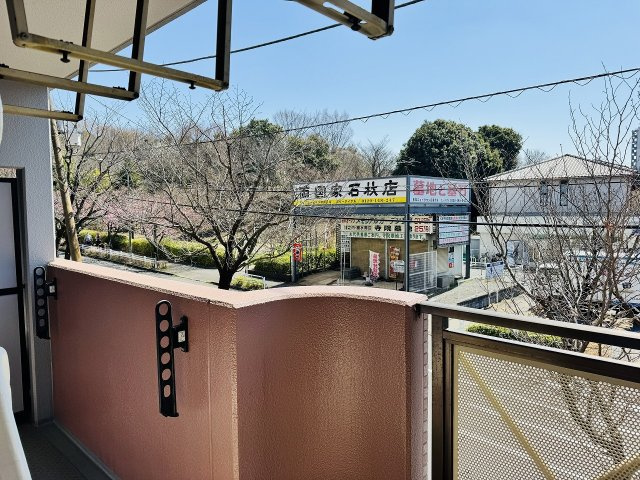 ライオンズマンション南大沢のバルコニー|～南向きで陽当たりの良いバルコニー～