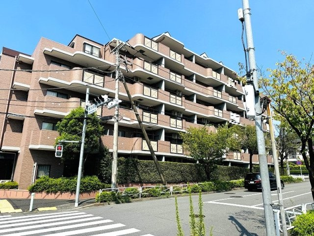 ライオンズマンション南大沢の外観|～南大沢駅徒歩19分　内装リフォーム済　オートロック完備マンション～