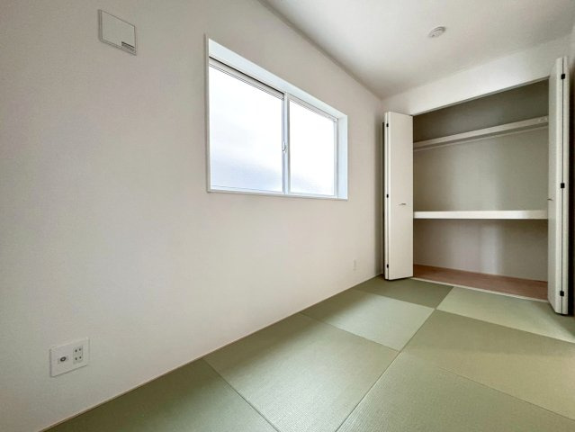 【商談中】クワイエ　江南市大間町新町第1　全2区画分譲の和室|一室あると便利な和室は、ご来客時はもちろん、お子様のお昼寝や遊び場、寝室としてもご利用いただけます。
日本の良き文化を引き継ぐ、色々な用途で使える、癒しの空間です。