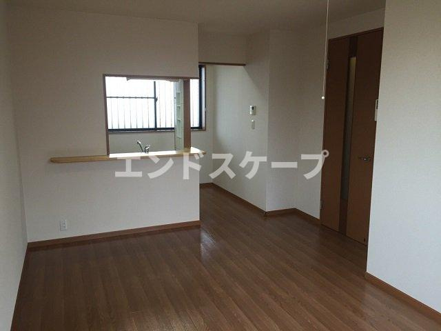 エレガンスⅡの居間・リビング|カウンター
高崎、前橋のお部屋探しはエンドスケープまで！お客様の理想お聞かせ下さい♪