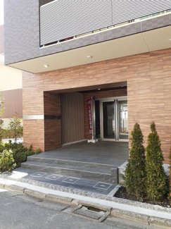 【エントランス】
