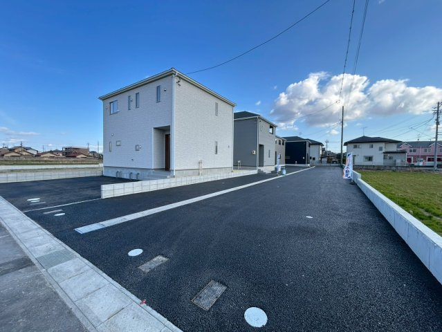 【商談中】クワイエ　一宮市西五城第5　全4区画分譲の前面道路含む現地写真|■前面道路　■ヤマダ不動産　株式会社リライフ　
■夢のマイホーム購入をフルサポートします！