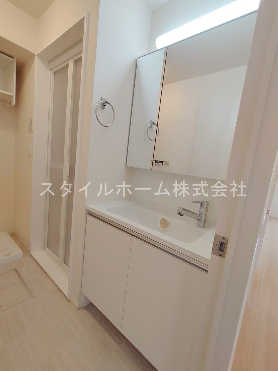 コンフォール西小鷹野Ⅱの洗面所