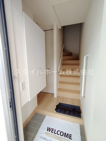 コンフォール西小鷹野Ⅱの玄関