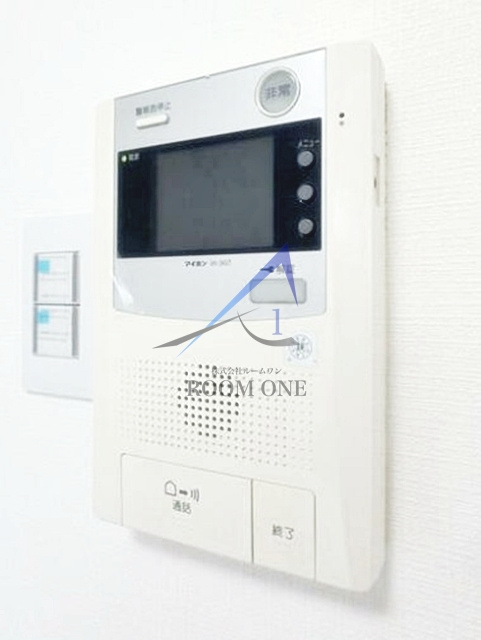 セルベコート野方のセキュリティ|モニター付きインターホンです。