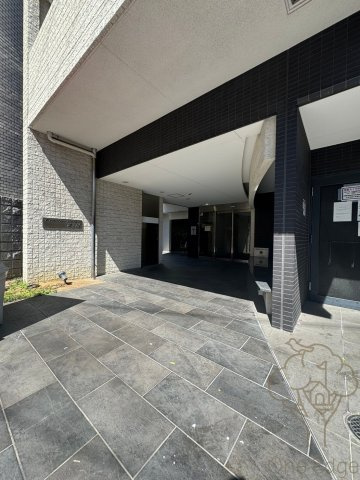 フロンティアゲート淀川のエントランス