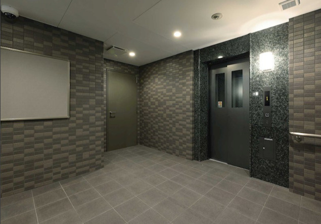 板橋区高島平７丁目の賃貸マンションのエントランス