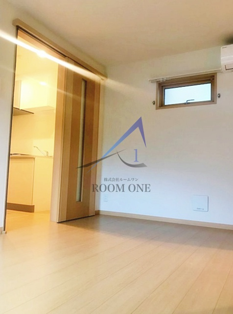 カーサコリーナの居間・リビング|洋室のお部屋です。