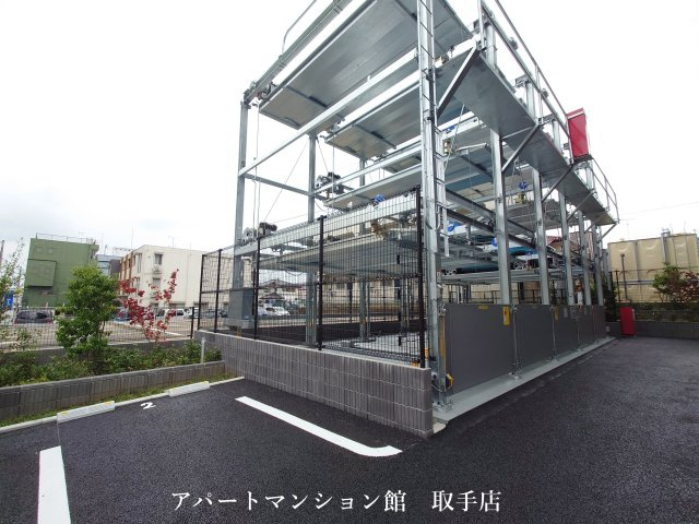 Ｙ’ｓ　ＳＴＡＴＥ　天王台の駐車場