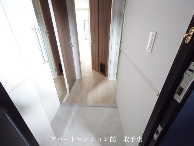 Ｙ’ｓ　ＳＴＡＴＥ　天王台の玄関