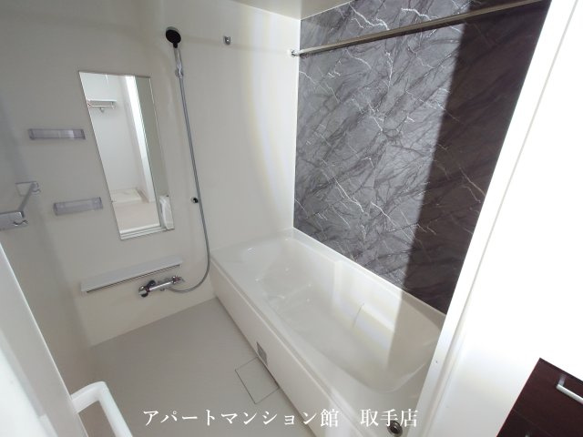 Ｙ’ｓ　ＳＴＡＴＥ　天王台の浴室