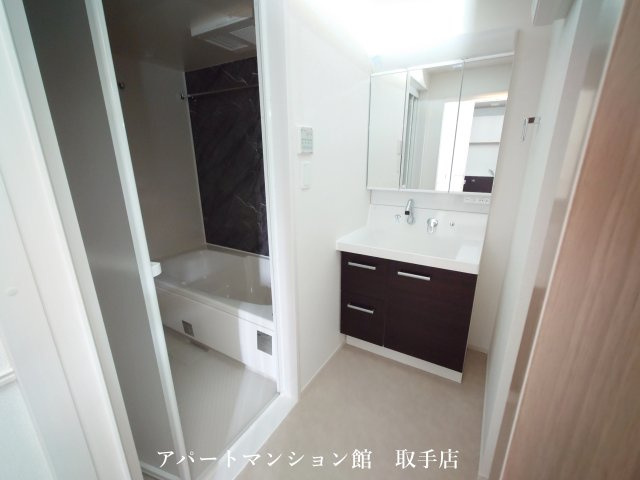 Ｙ’ｓ　ＳＴＡＴＥ　天王台の独立洗面台