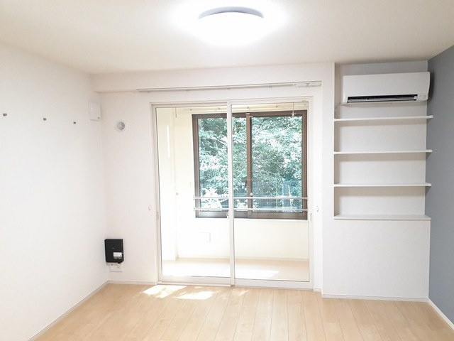 フローラーリア　Ⅱの居間・リビング|居室・リビング