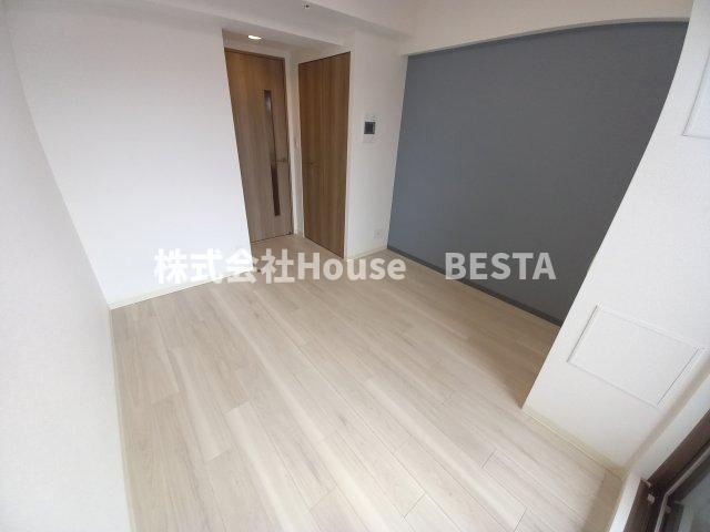 プレサンス兵庫駅前の洋室