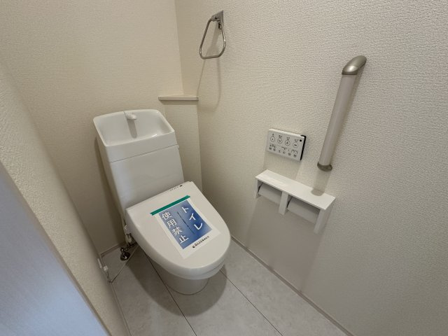 神戸市垂水区名谷町１期新築戸建１号棟のトイレ