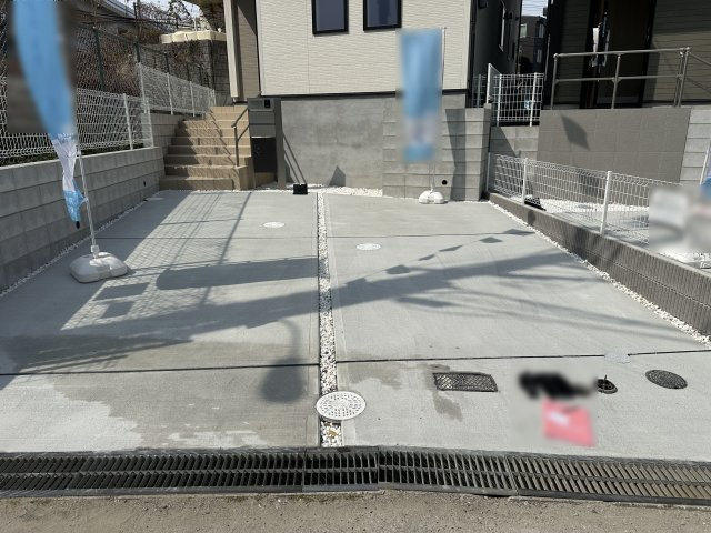 神戸市垂水区名谷町１期新築戸建１号棟の駐車場