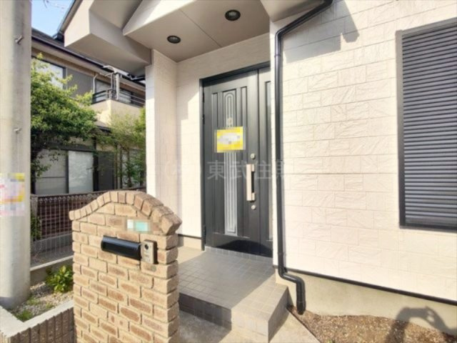 【玄関】 | 狭山市広瀬台 | 落ち着いた雰囲気の玄関です