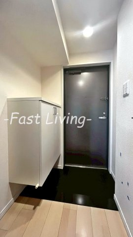 アリビオ九段の玄関