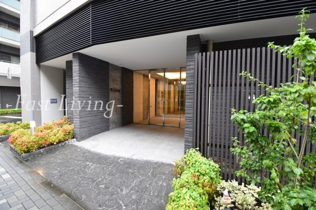 NANAEI日本橋の外観