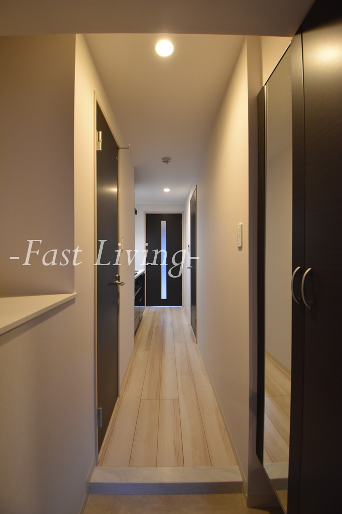 NANAEI日本橋の玄関