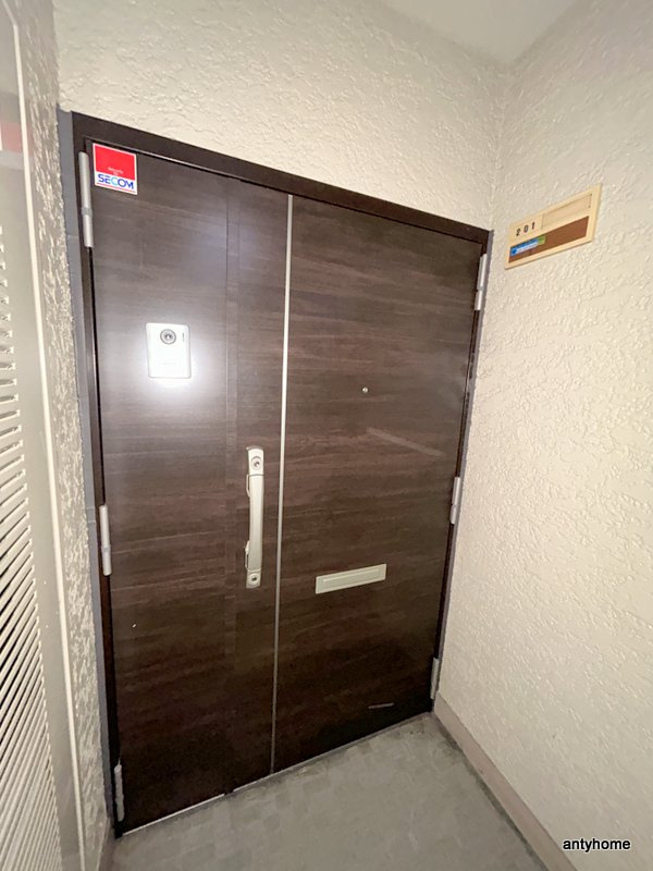 ユニ船場　仲介手数料無料の玄関