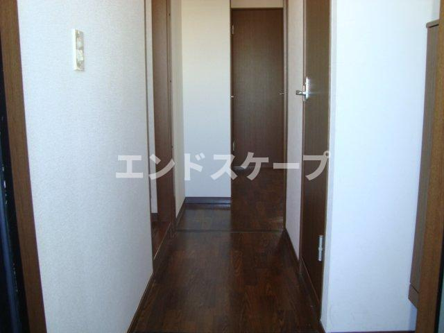 ルミナスハイムの内装|廊下
高崎、前橋のお部屋探しはエンドスケープまで！お客様の理想お聞かせ下さい♪