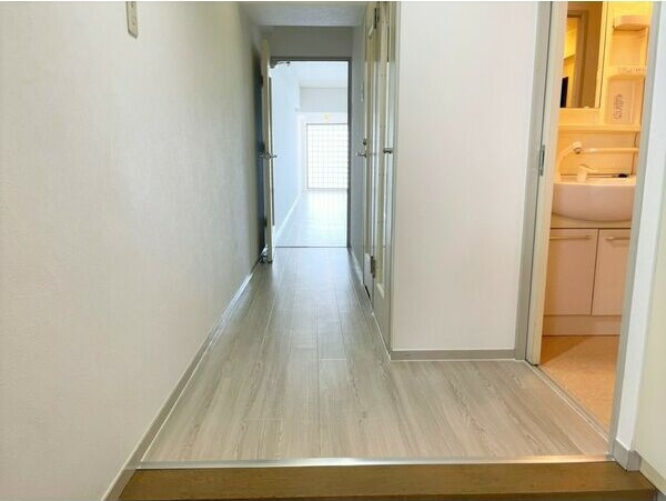 THE RESIDENCE KANAYAMA SOUTHの玄関