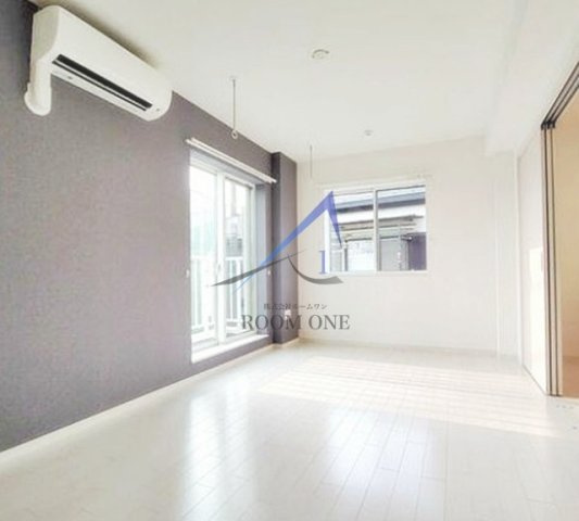 ユニベールⅡの居間・リビング|洋室のお部屋です。