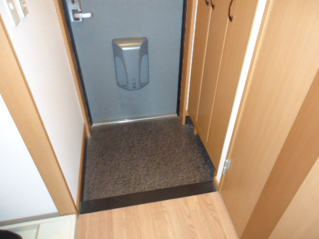 ハイツルミナスの玄関|玄関