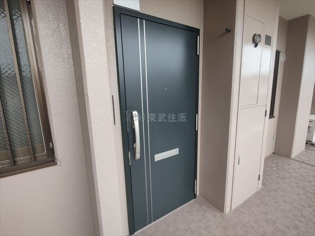 【玄関】 | 朝日パリオ上福岡 | 落ち着いた雰囲気の玄関です