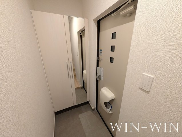 ブールバールの玄関