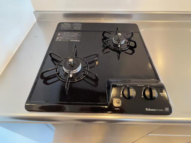 プレジ・マルトモ(ＰＲＥＳＩ・ＭＡＲＵＴＯＭＯ)のキッチン|コンロ