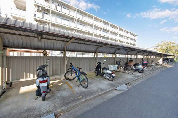 ビレッジハウス亀井野4号棟のその他