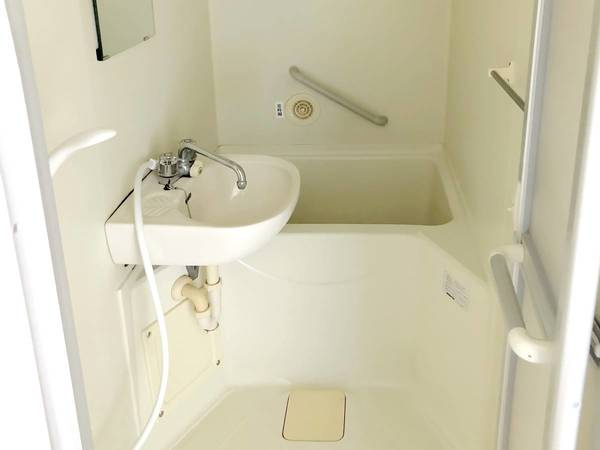 ビレッジハウス亀井野4号棟の浴室|ビレッジハウスの同一物件・同一タイプの間取りの写真です