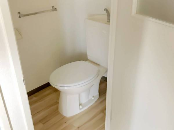 ビレッジハウス亀井野4号棟のトイレ|ビレッジハウスの同一物件・同一タイプの間取りの写真です