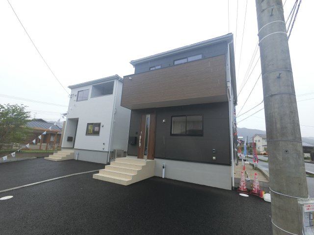 佐賀市大和町久池井28期　1号棟の前面道路含む現地写真|前面道路含む現地写真です