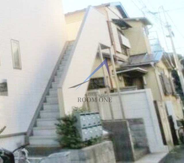 アヴニール上原のエントランス|エントランスです。