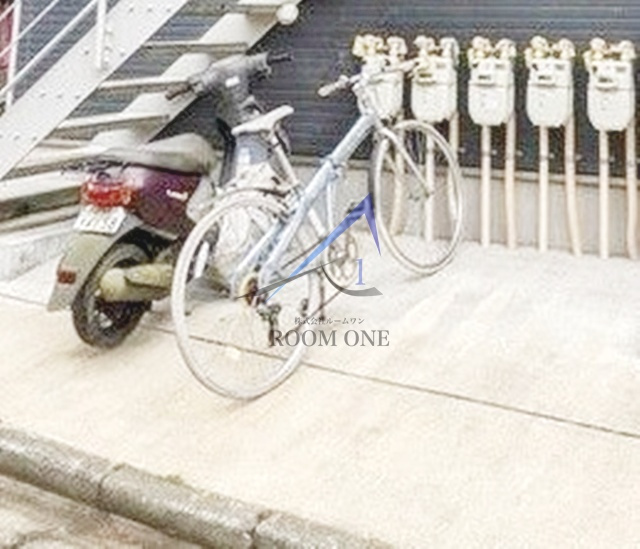 ラカーサ武蔵小杉のその他共用部分|駐輪場です。バイク置き場です。