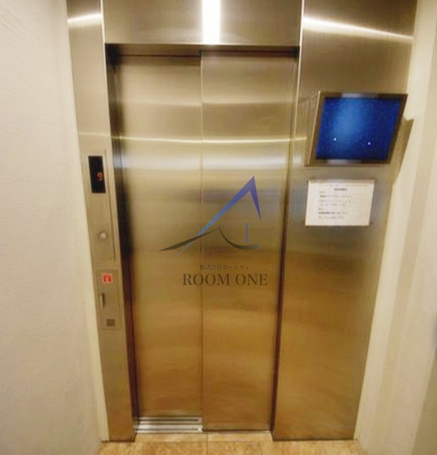 デュアレス千代田三崎町のその他共用部分|エレベーターです。
