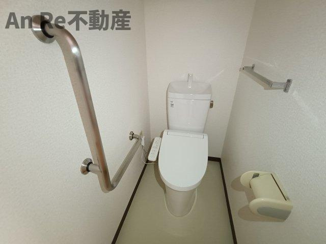アン・リミエールのトイレ|別部屋イメージ写真