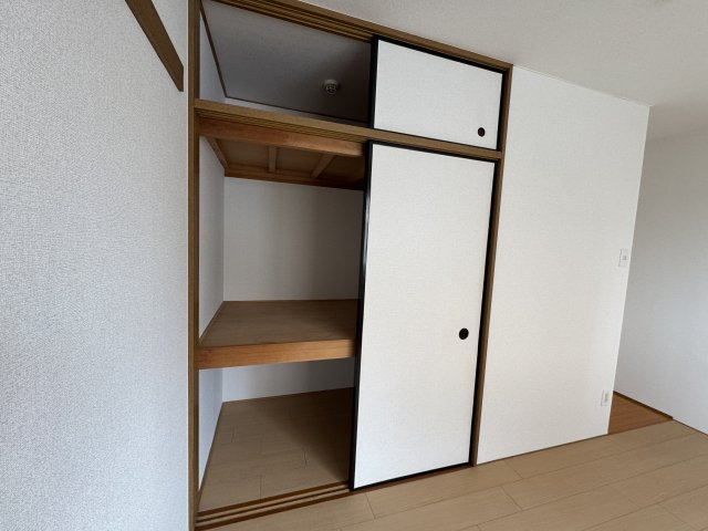 コーポ　ラフォーレ　Ｂの収納