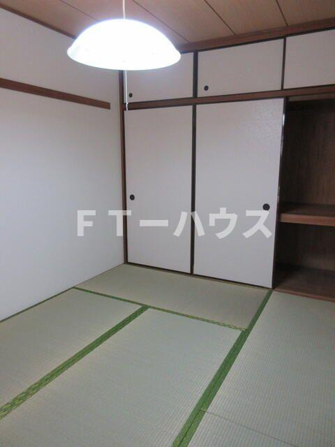 セントラルコーポ船橋　８番館の和室