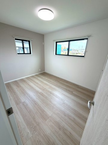シックな外観４LDK　ルミナスコート綾川町畑田の洋室