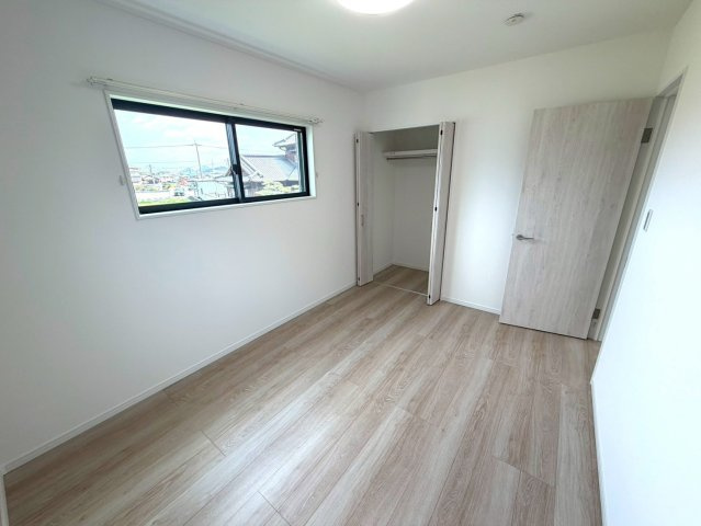 シックな外観４LDK　ルミナスコート綾川町畑田の洋室