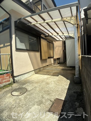 上溝　戸建の洋室