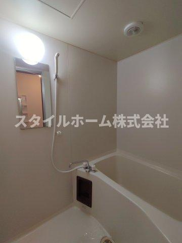 諏訪メゾン牧平の浴室