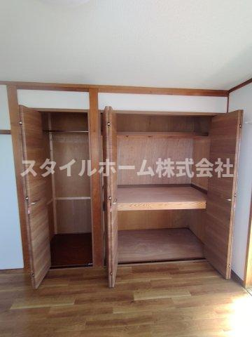 諏訪メゾン牧平の収納