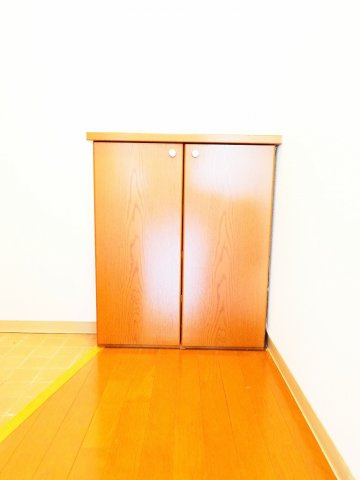 セピア大町の玄関