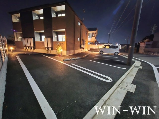ブールバールの駐車場